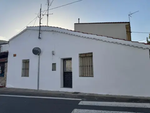 Casa – Gargantilla del Lozoya y Pinilla de Buitrago, Gargantilla del Lozoya