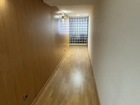 Oficina en calle de Zamora