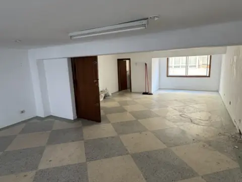 Oficina en calle de Zamora
