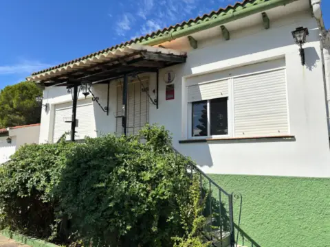 Casa rústica en San Bartolome de La Torre