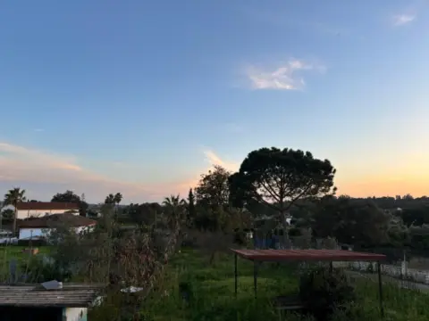 Chalet rústico en San Bartolomé de La Torre