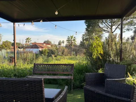 Chalet rústico en San Bartolomé de La Torre