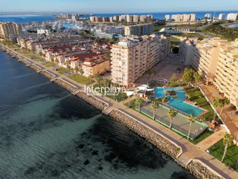 Ático en Urbanización Puerto Playa