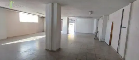 Local comercial en calle de Argentina