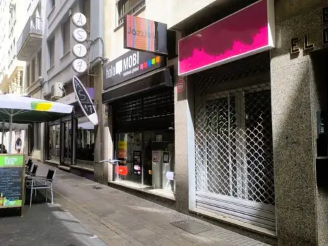 Local comercial en calle Teobaldo Power, 20