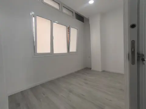 Piso en calle Jorge Manrique
