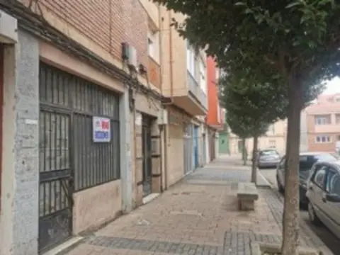 Local comercial en calle de los Templarios