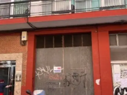 Local comercial en calle del Águila