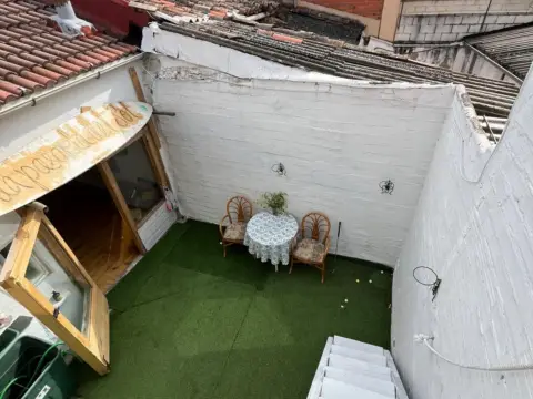 Casa adosada en calle del Barco de San Vicente