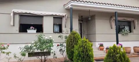 Chalet unifamiliar en calle de Bergantín