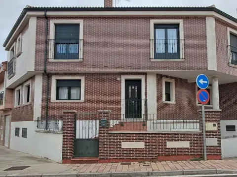 Piso en calle del Clavel