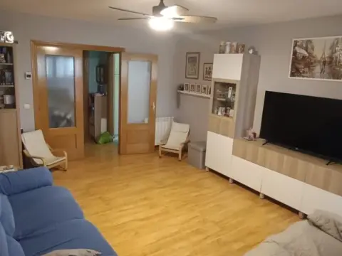 Piso en calle Leonardo da Vinci