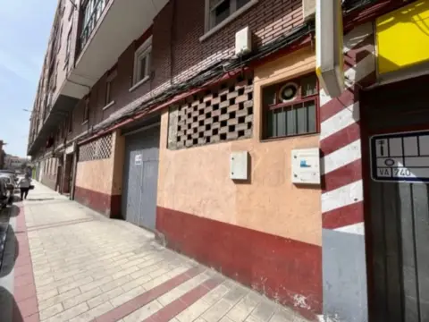 Local comercial en calle del Tordo