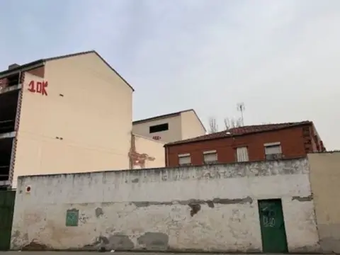 Edificio en calle de Villabáñez