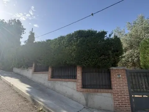 Chalet pareado en calle del Rollo