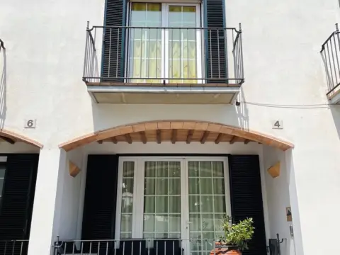 Casa adosada en Carrer del Llevant
