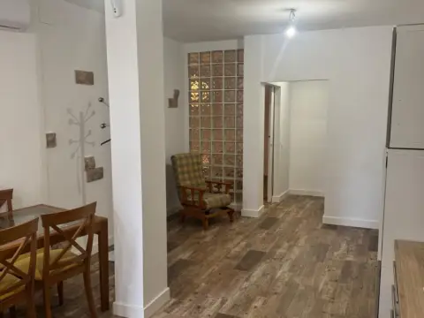 Piso en San Isidro, Estación