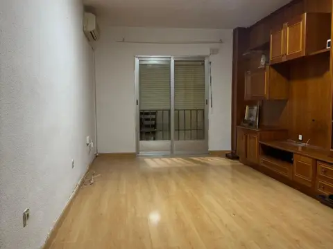 Piso en calle de San Asturio Serrano