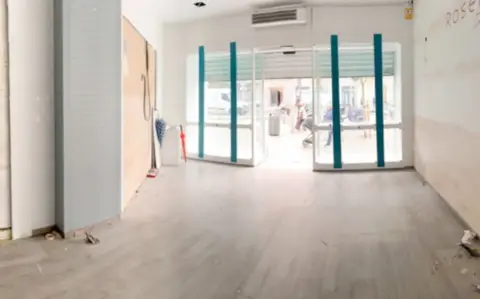 Local comercial en calle de Fuencarral