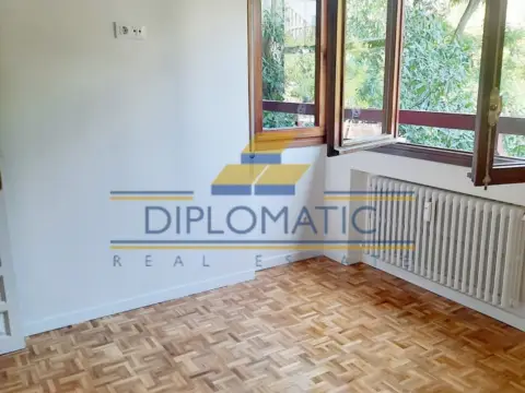 Apartamento en calle Álvarez de Baena