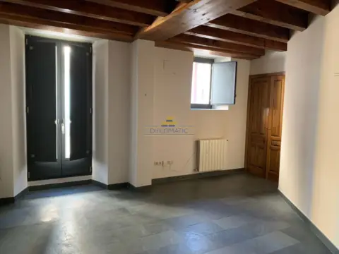 Piso en calle de Velarde