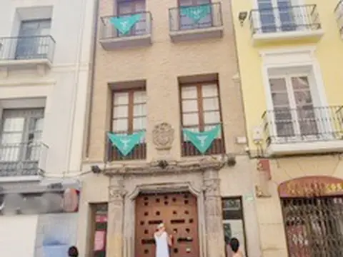 Edificio en calle del Coso Bajo