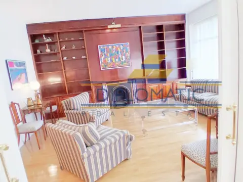 Piso en calle del Pintor Juan Gris