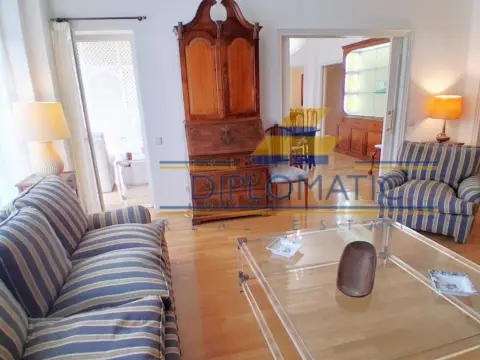 Piso en calle del Pintor Juan Gris