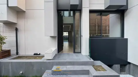 Chalet adosado en Avenida de Canillejas a Vicálvaro