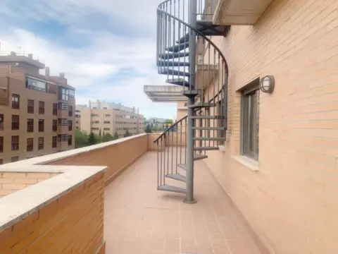 Piso en calle de José Donoso