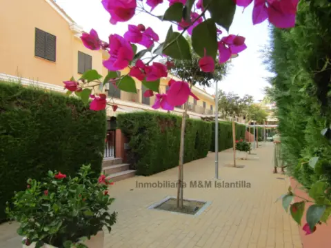 Chalet adosado en Avenida de Islantilla
