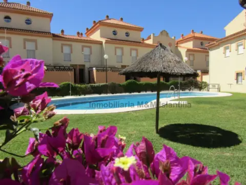Casa adosada en Paseo Flecha de La Nueva Umbría