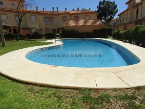 Casa adosada en Paseo Flecha de La Nueva Umbría