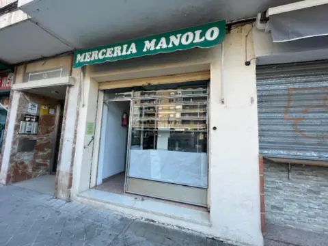 Local comercial en calle Ribera del Genil, 10