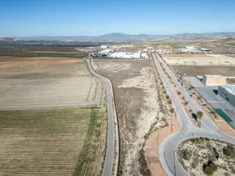 Terreno en Avenida de los Arenales