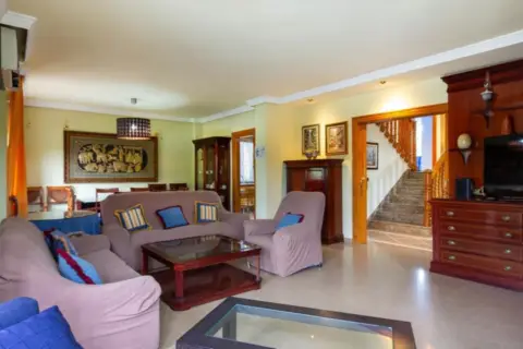 Chalet unifamiliar en calle Puntal