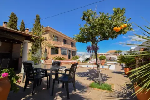 Chalet unifamiliar en Paseo del Olivar