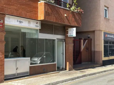 Nave comercial en calle Torre Quebrada