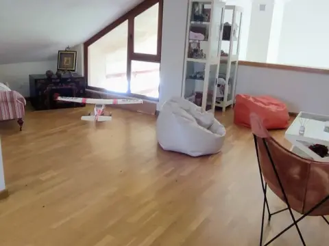 Chalet unifamiliar en Layos