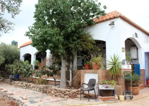 Chalet rústico en Pasaje La Chepa