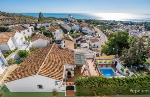 Chalet unifamiliar en Urbanización Nuevo Chilches