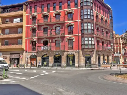 Piso en calle de Silvestre Ochoa
