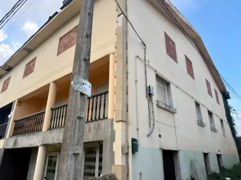 Almacén en calle de los Foramontanos