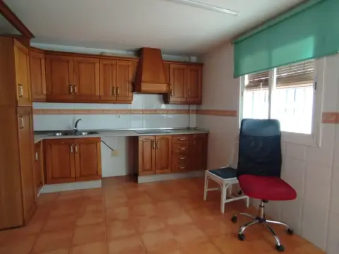 Chalet adosado en calle de Bolivia