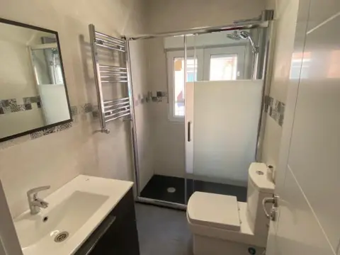 Piso en calle de Pinos Baja