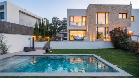 Chalet en Bellavista-Salud y Alegría