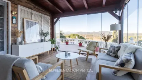 Chalet pareado en Zona calle Casa Amarilla