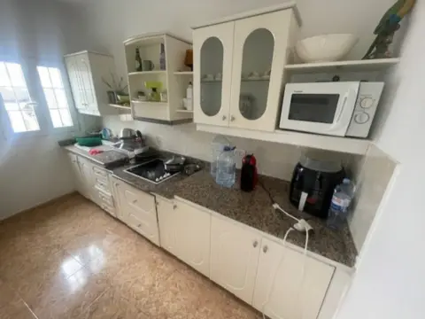 Chalet unifamiliar en calle de los Hermanos Lumière