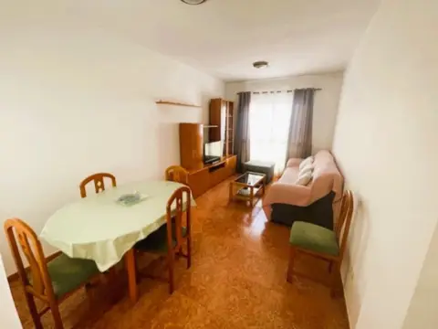 Piso en calle Duque de Osuna