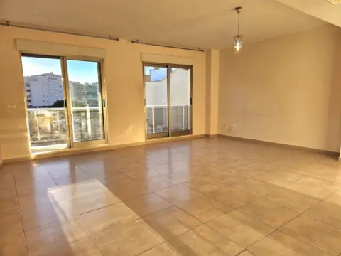 Dúplex en calle de la Acequia